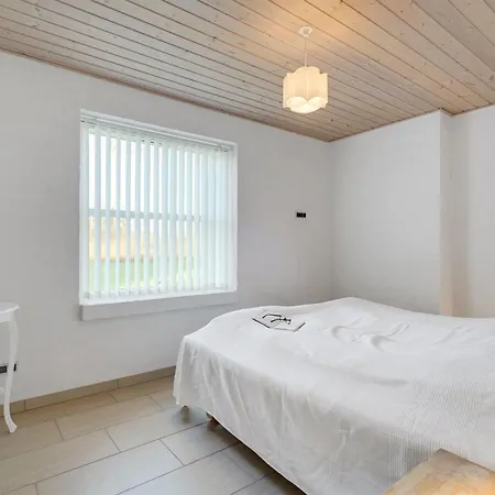 Σπίτι διακοπών Fengur - 330m From The Sea By Interhome